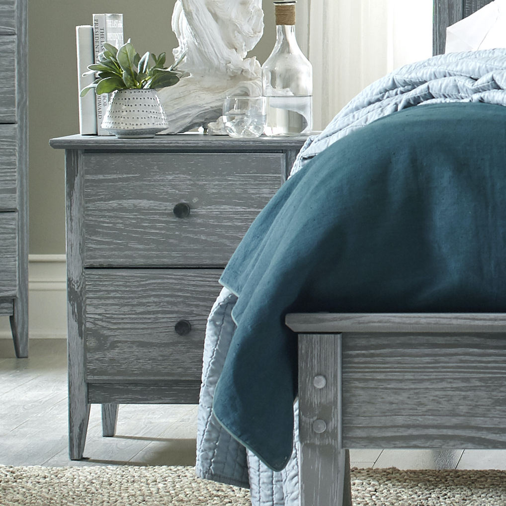 Greenport 2-Drawer Nightstand