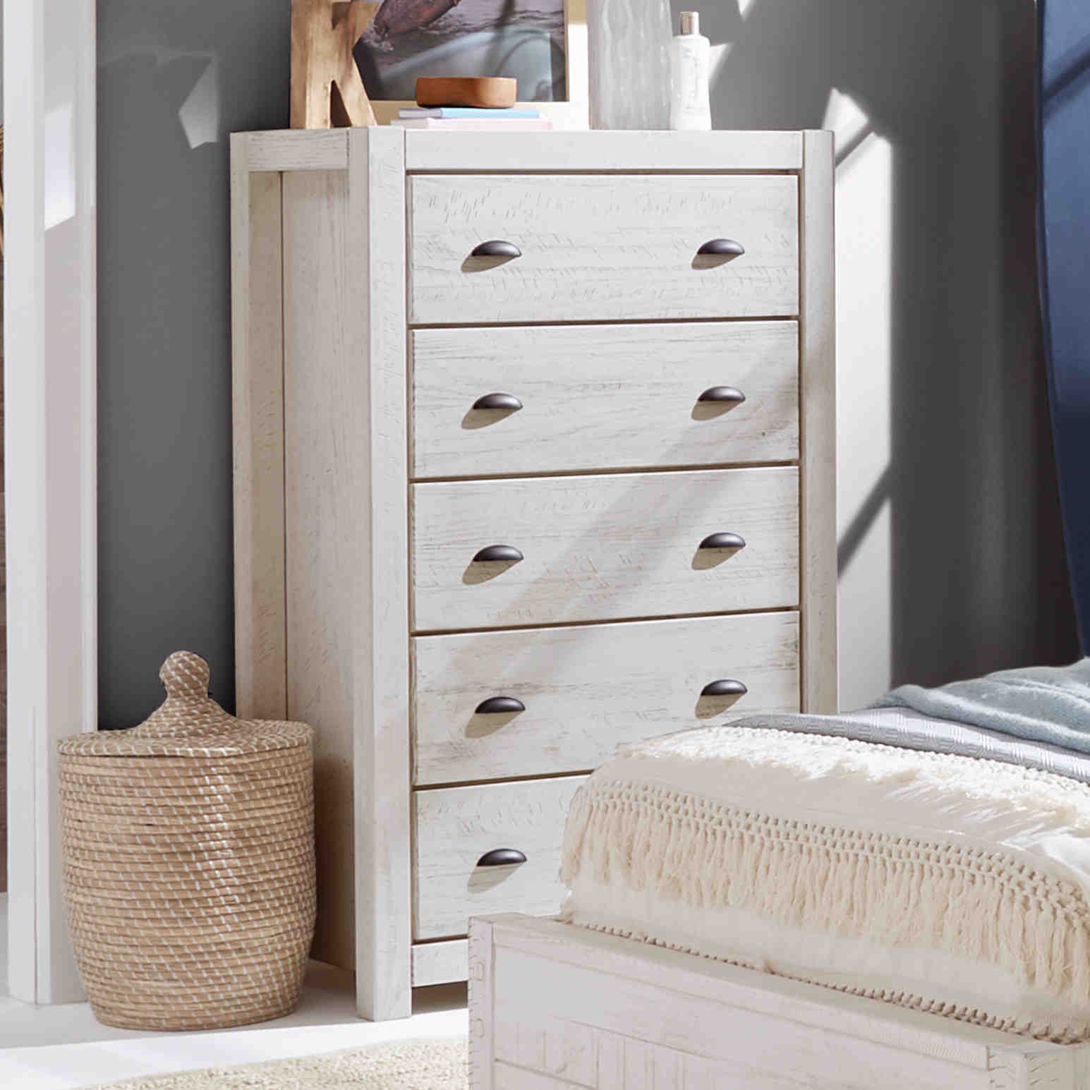 Montauk 5-Drawer Chest