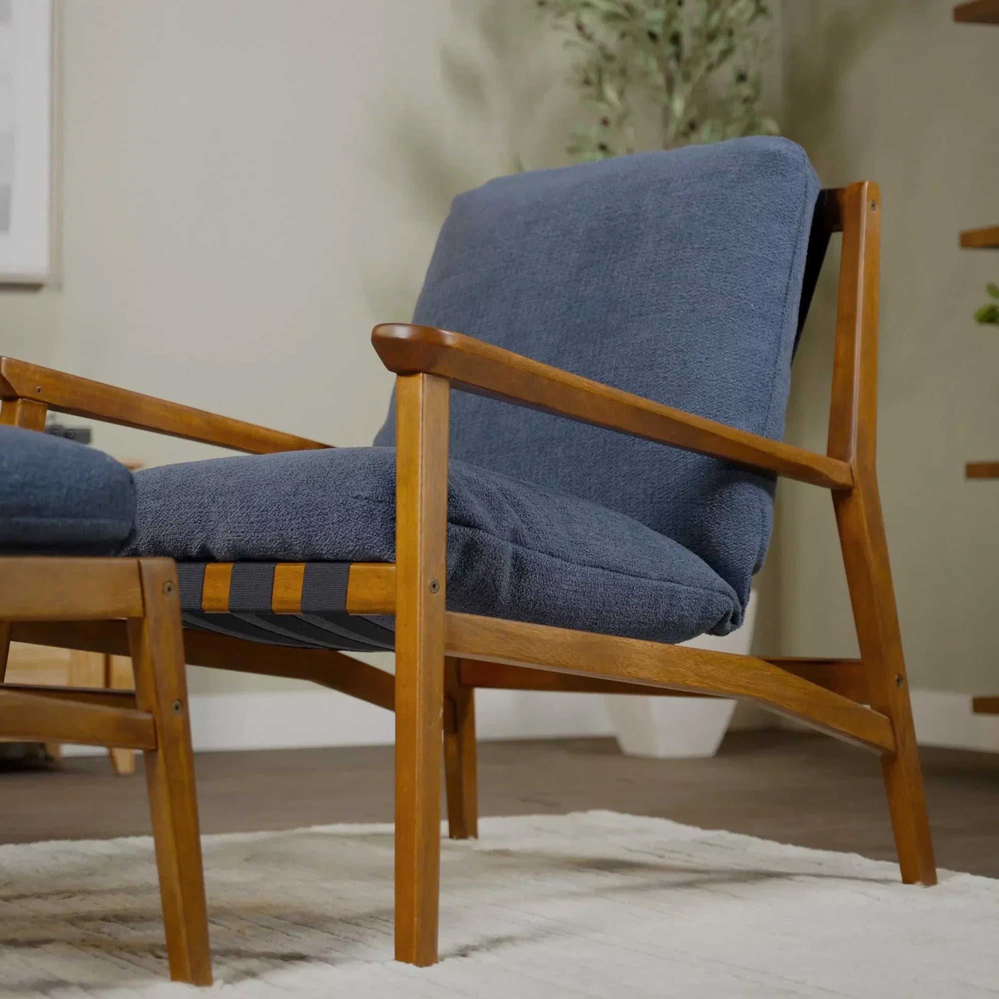 Mid Century Lounge Chair