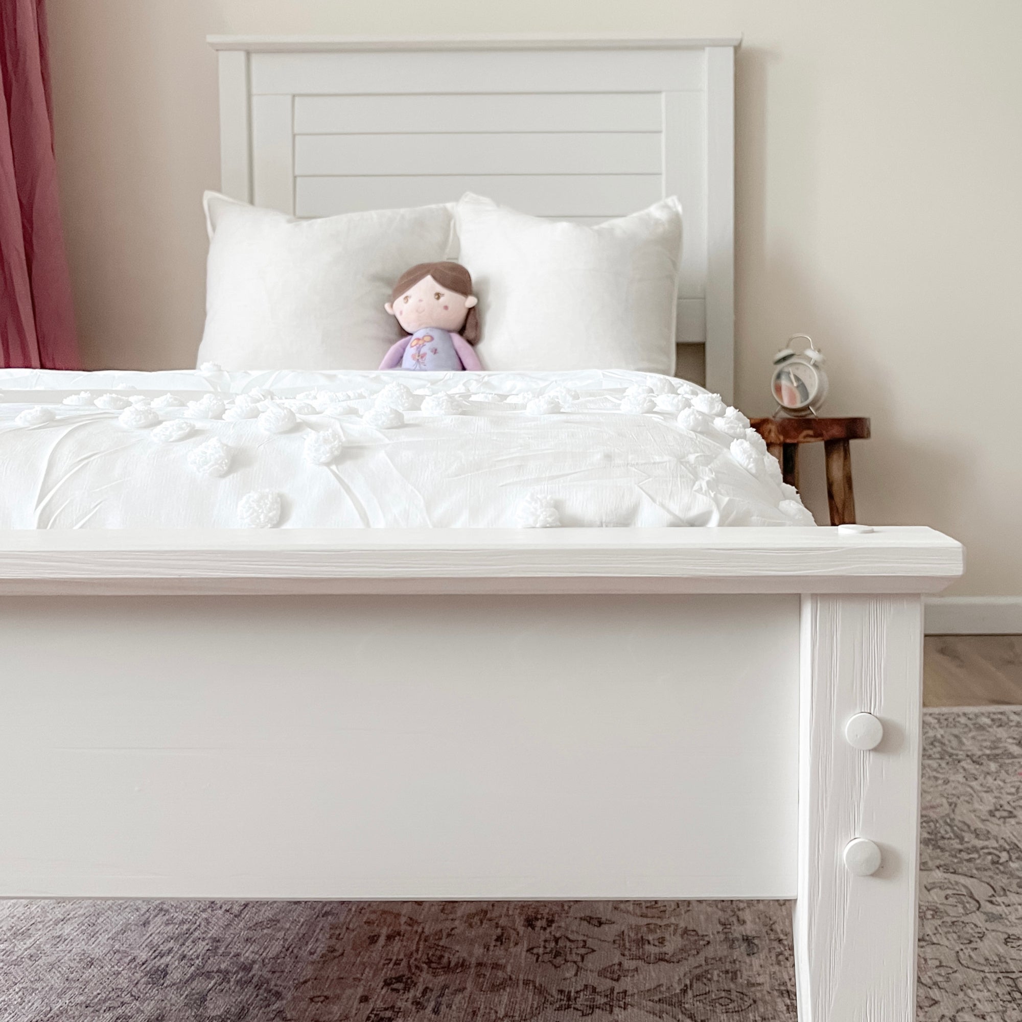 Greenport Louvered Platform Bed