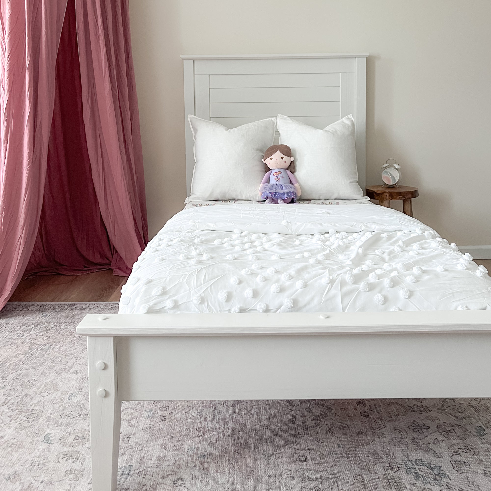 Greenport Louvered Platform Bed